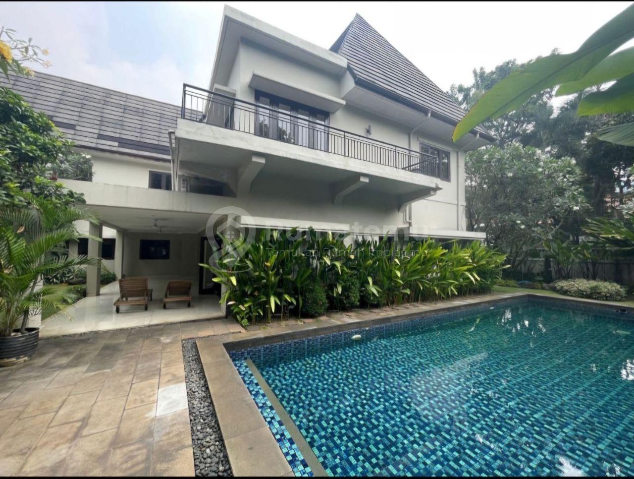 DISEWAKAN RUMAH BERTINGKAT 2 DAERAH KEBAYORAN BARU