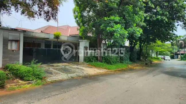 For Salle Rumah Lama di Bukit Hijau Pondok Indah