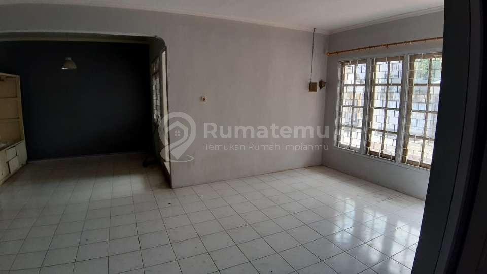 JUAL CEPAT BU HARGA DIBAWAH PASARAN RUMAH DI PERUM MASNAGA GALAXY BEKASI