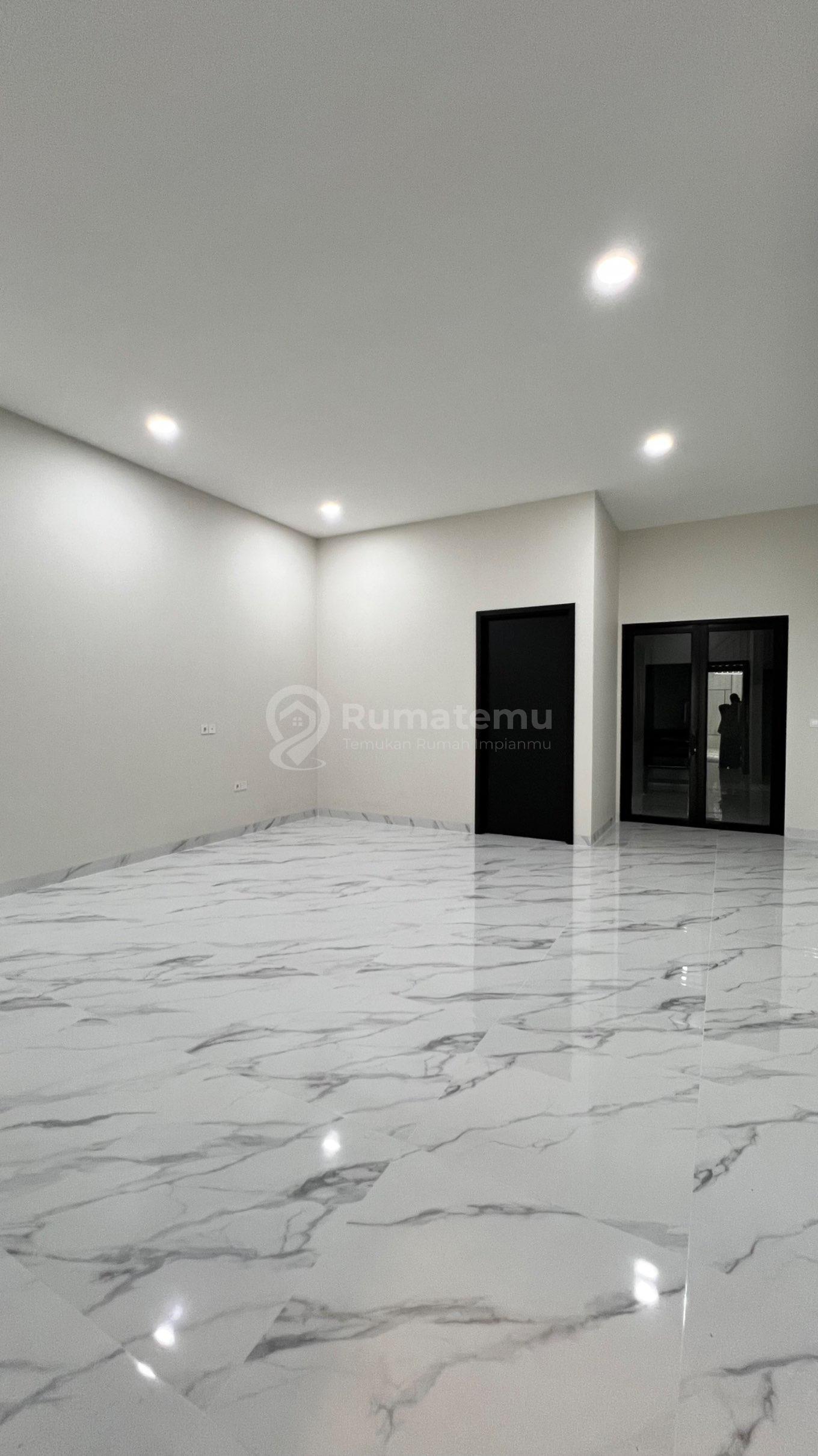 Rumah siap huni di griyaloka bsd
