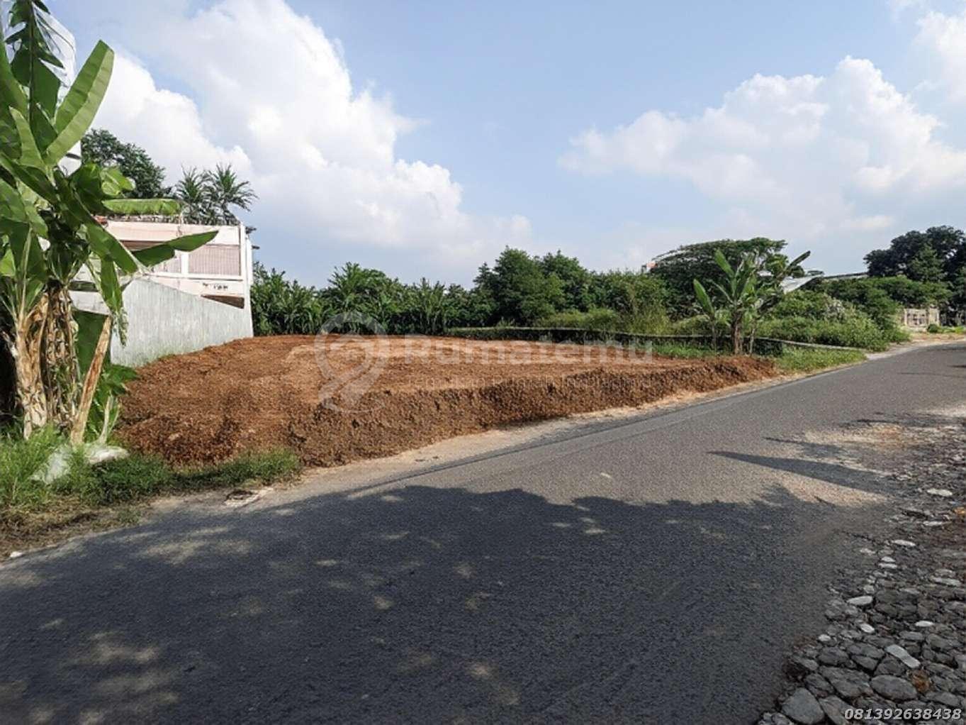900 Meter Stadion Maguwoharjo Tanah Sleman Cocok Kos Eksklusif SHM