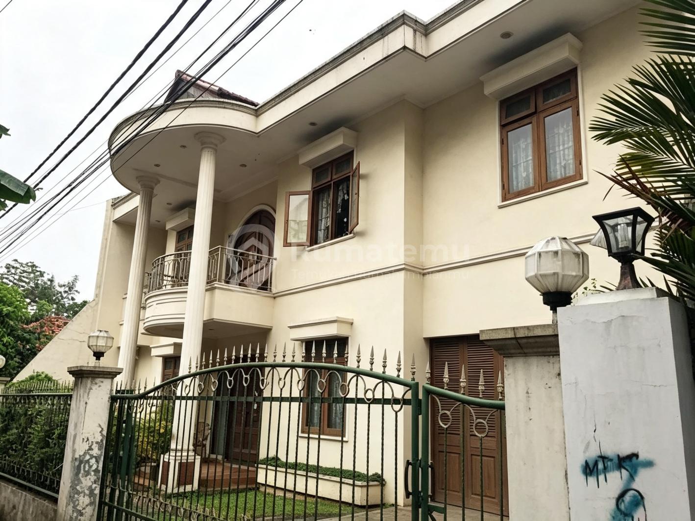 Jual rumah Kebagusan 2 lantai dan modern, Pasar Minggu, Jakarta Selatan