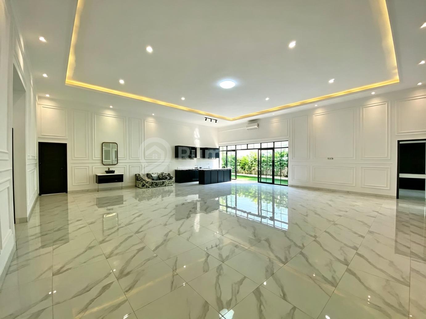 Sudah Lama Cari Rumah Tenang di Cilandak? Ini Dia - Brand New, 400M ke Fatmawati Raya, Taman, Pool-Ready, Dokumen On Hand