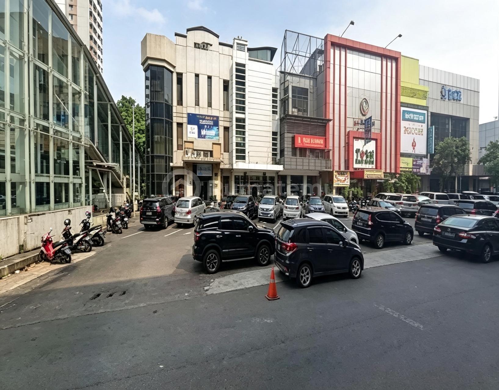 Ruko Bagus 5 Lantai Jual Harga NJOP di Kelapa Gading