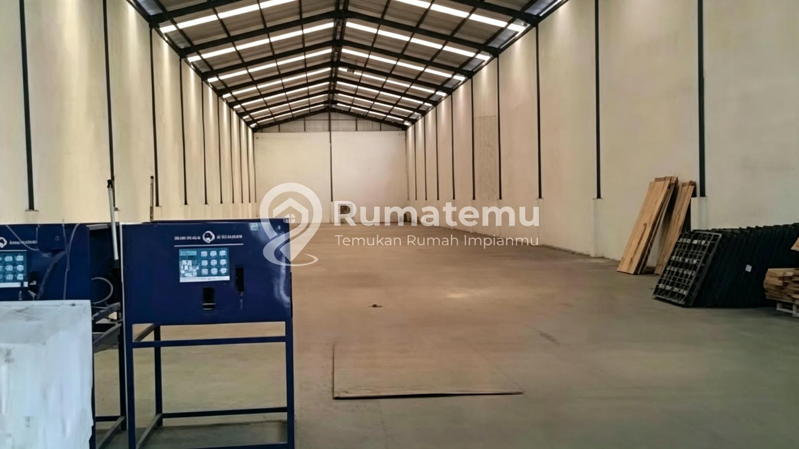 Dijual Cepat Gudang Luas 1600 Harga Super Murah @Gudang Kapuk Kamal