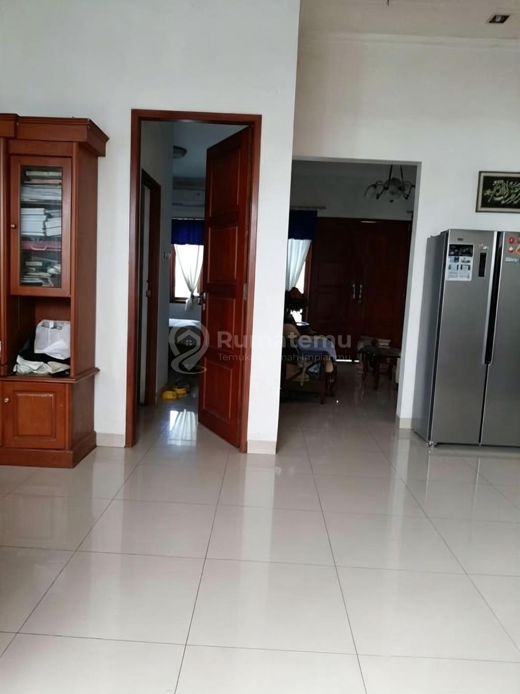 Dijual rumah cantik Bebas banjir Bangunan full bata merah di Kelapa Gading, Pegangsaan dua, Jakarta