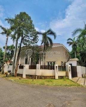 Rumah Classic Mewah di Metro Alam Pondok Indah, Jakarta Selatan