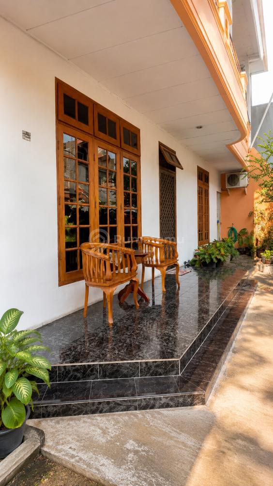 RUMAH TANJUNG DUREN RAPIH TERAWAT SIAP HUNI JAKARTA BARAT