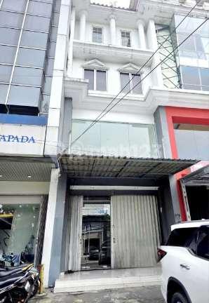 Disewakan Ruko Siap Pake Cocok untuk Kantor di Daerah Radio Dalam Jakarta Selatan