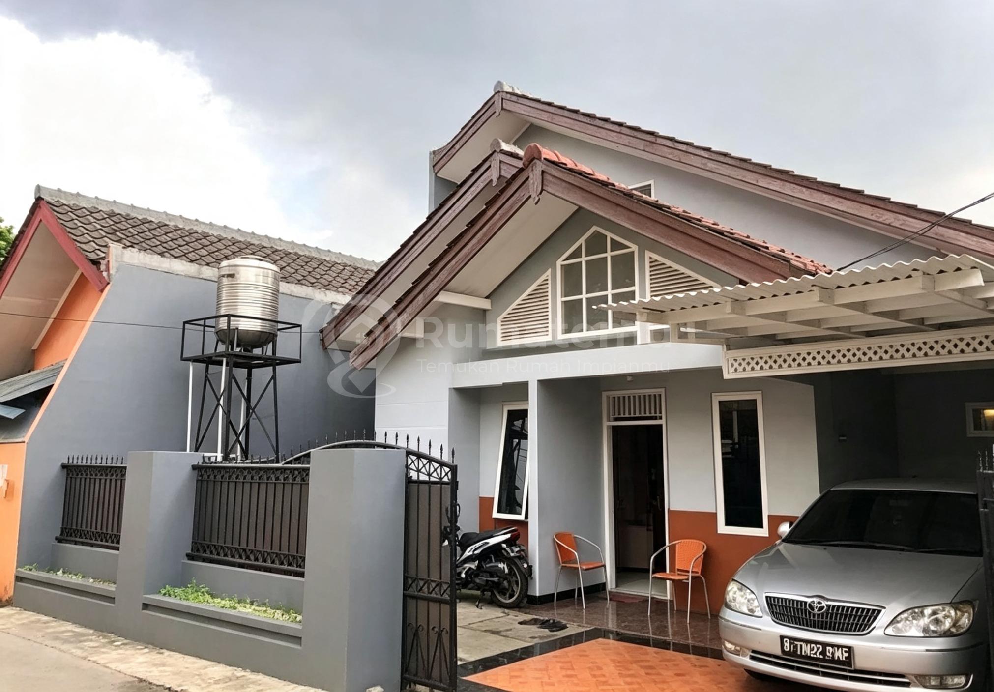 Dijual Rumah SHM Pinggir Jalan di Jaticempaka Pondok Gede Bekasi