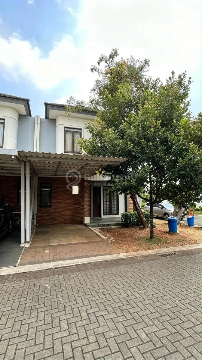 Disewakan Rumah Hook 3 KT Ada Ac, Wh, Gordyn & Terpasang Kanopi di Carport