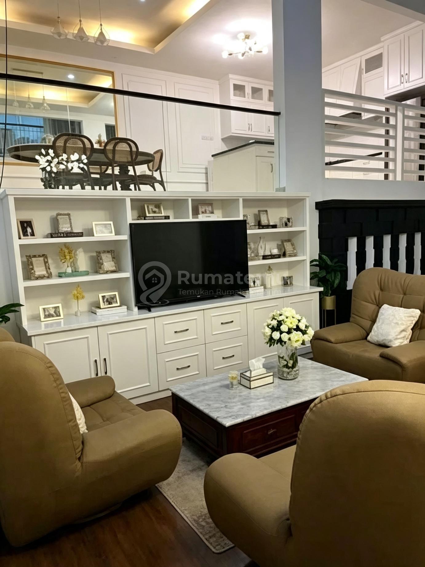Disewakan Rumah di Kebayoran Bintaro, Tangerang Terdapat Water Heater