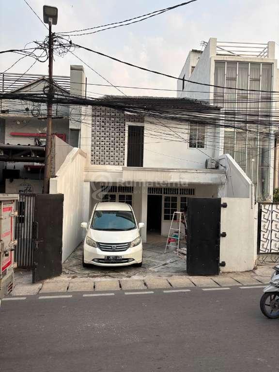Sewakan rumah area strategis boleh buat tempat usaha di jakarta selatan