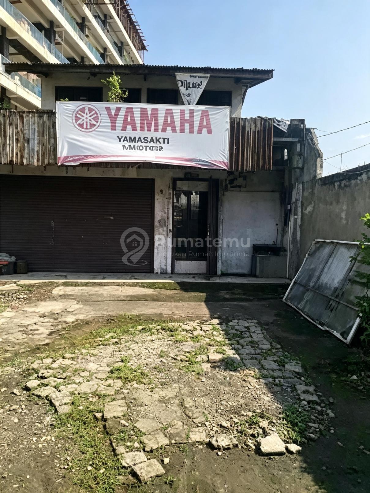 Rumah Showroom Di Daan Mogot Raya Kalideres Cengkareng Jakarta Barat