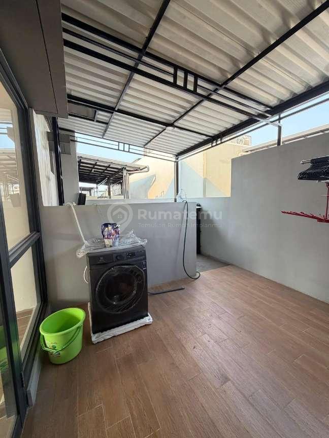 Rumah Citra 8 Lavia Siap Huni 3 kamar Tidur Furnished Bebas Banjir