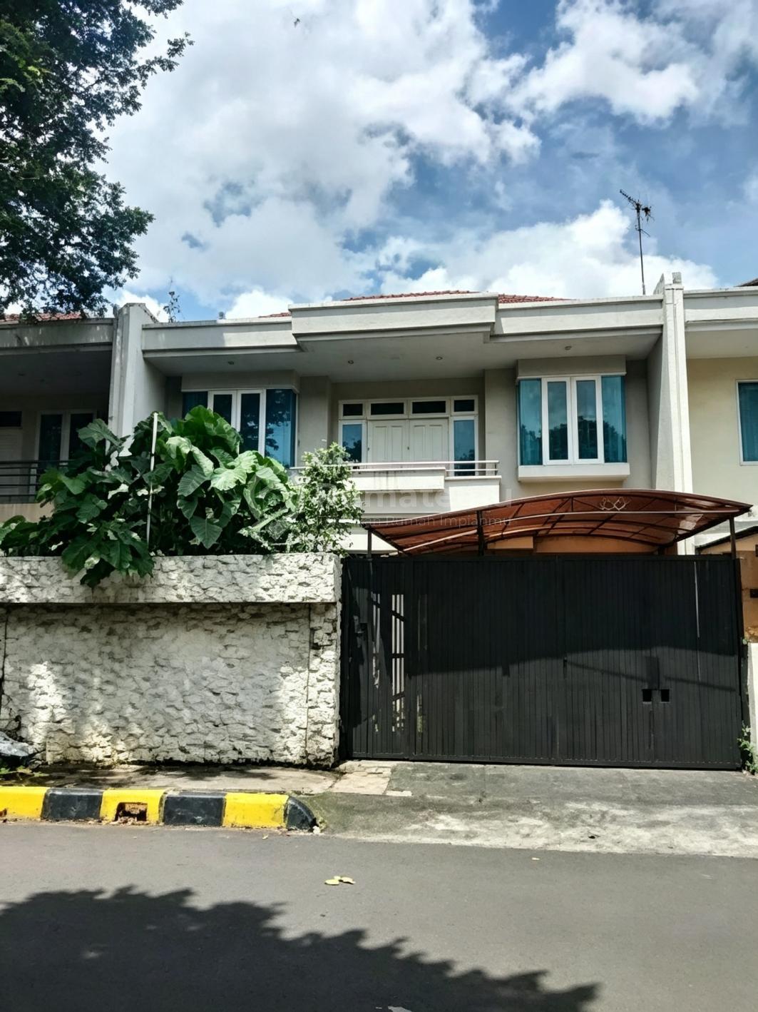 Intercon Kebon Jeruk [Rumah]: Hadap Barat LT 200