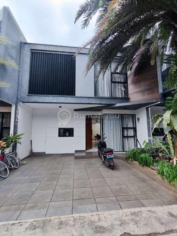 Rumah minimalis cluster eksklusif hanya 16 rumah di Kirana Serua Lingkungan yang nyaman dan asri dengan fasilitas lengkap