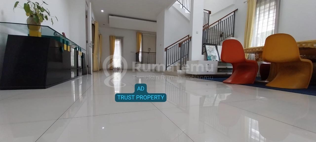Dijual Rumah Cluster Elite Jaksel 3Lt + Rooftop Siap Huni di Lebak Bulus