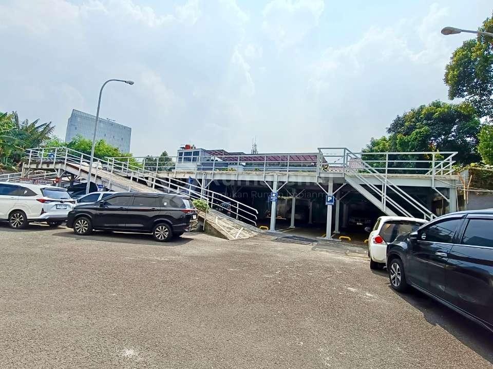 Dijual cepat gedung kantor di TB Simatupang Jaksel 