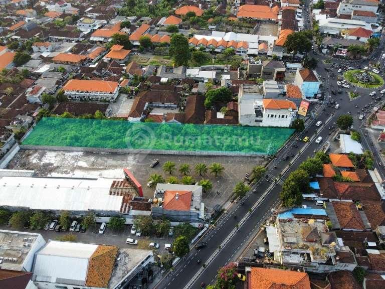DIJUAL LAHAN KOMERSIL PINGGIR JALAN UTAMA  AREA PUSAT BISNIS DI JALAN TEUKU UMAR DENPASAR