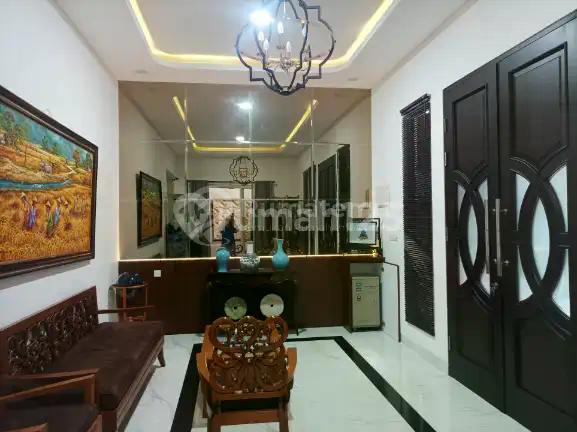 Taman Villa Meruya [RUMAH]:Tahan Gempa,2 lt-Hadap Utara- Fully FF