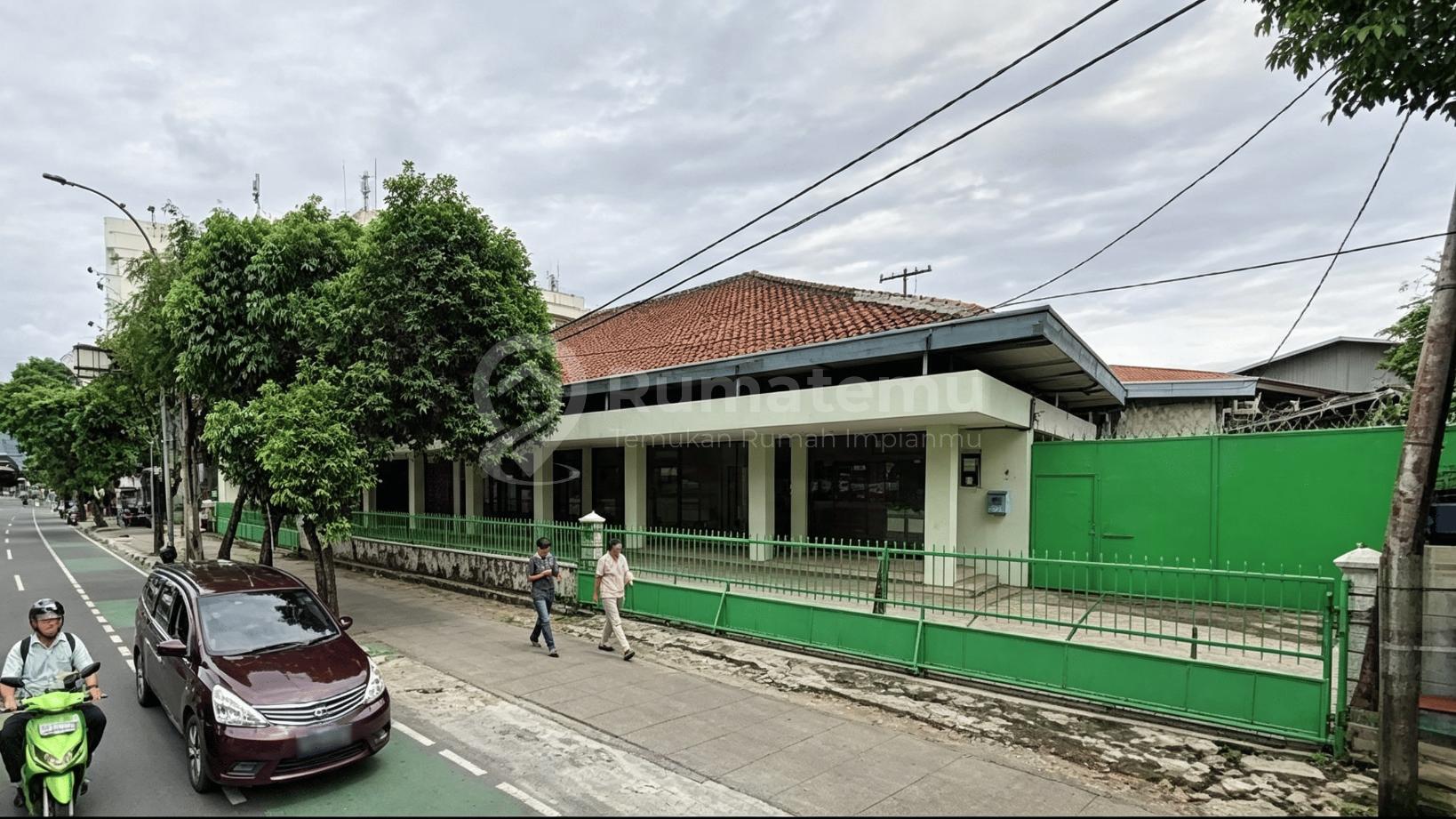 Disewakan Gedung dan gudang luas 1 lantai 520m2 Mampang Area komersil