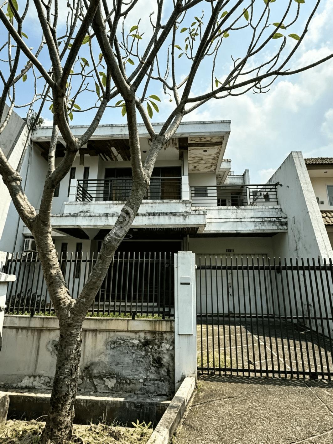Intercon Kebon Jeruk [Rumah]:Butuh Renov-Imb Ready-Hdp Selatan