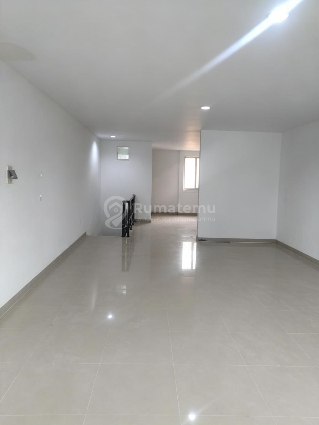Dijual Ruko di Sektor 4 Sebelah BSD Plaza