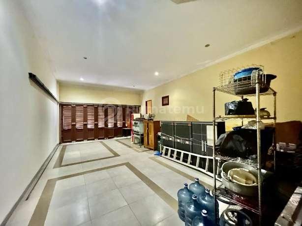 Rumah Menteng Proklamasi. 2 Lantai. 21x35. With Swimming Pool. Siap Huni