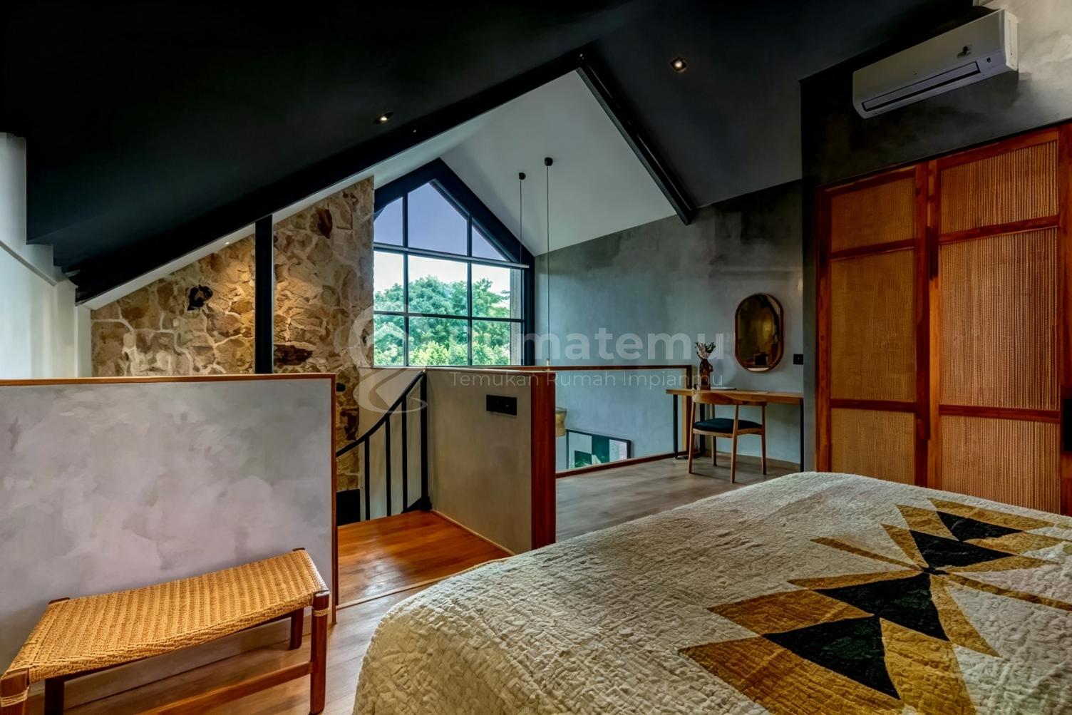 Rv-3343 Exclusive 11-Unit Modern Loft Villa Complex In Uluwatu