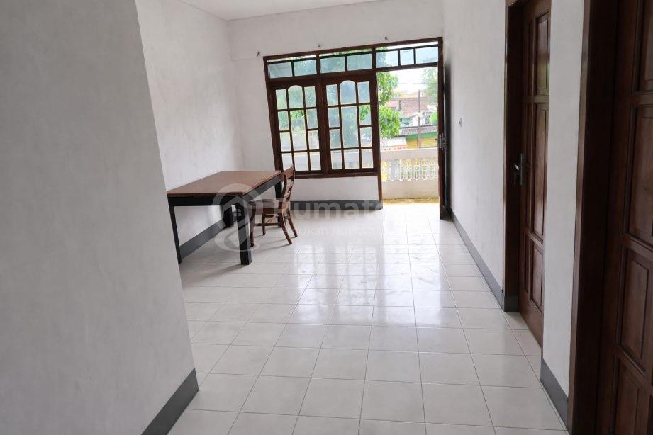 DIJUAL / DISEWAKAN RUMAH STRATEGIS DEKAT UNIVERSITAS TELKOM BANDUNG