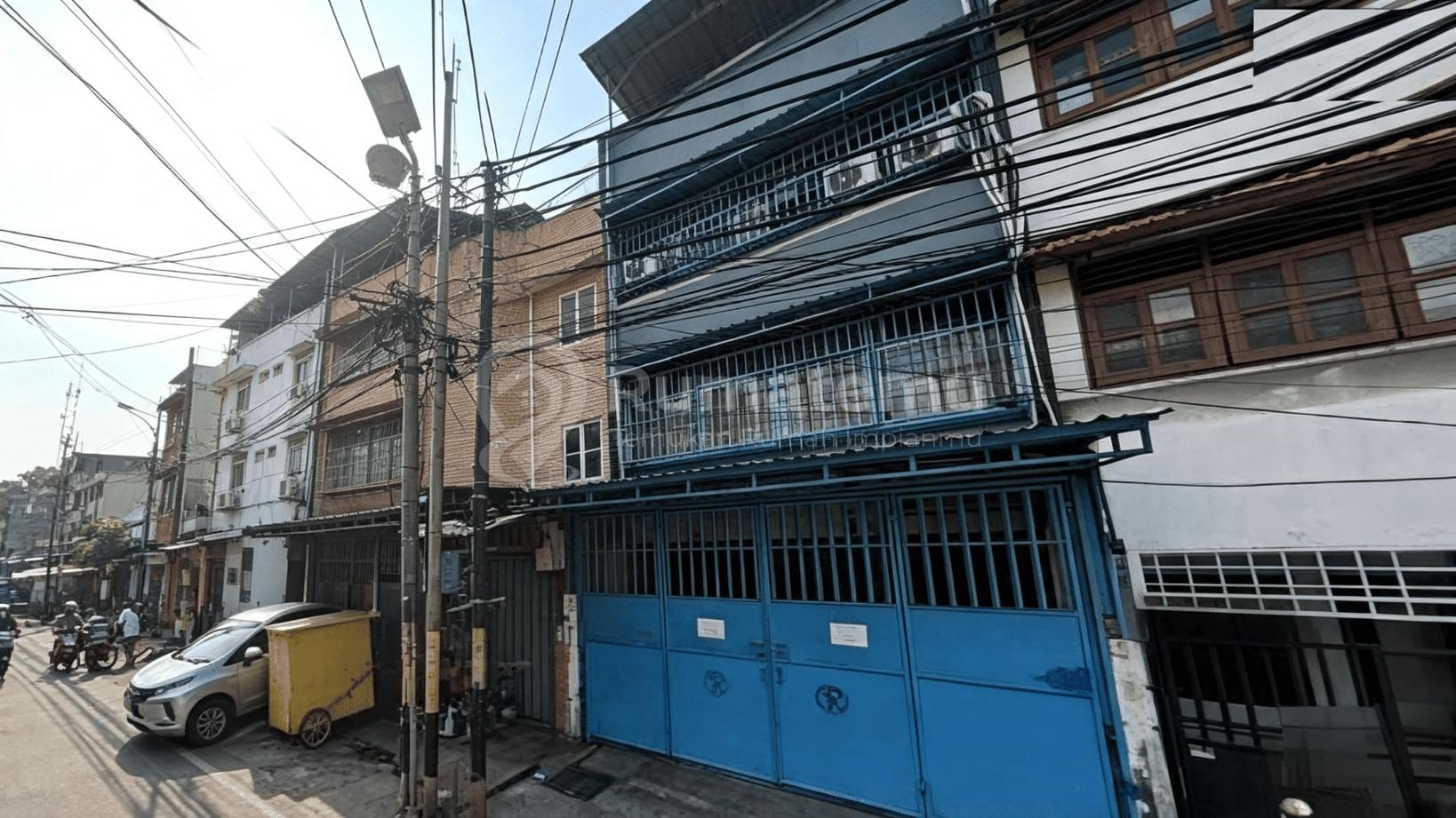 Dijual rumah bentuk ruko bisa usaha Area dagang/komersil di Keagungan, Taman Sari
