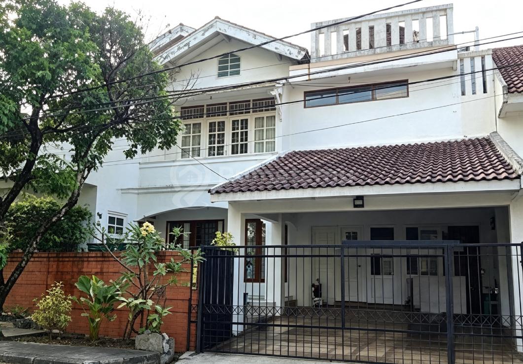 Dijual Rumah Bangunan 2 Lantai Dengan Lokasi Strategis Harga Menarik Di Bintaro Jaya Sektor 5