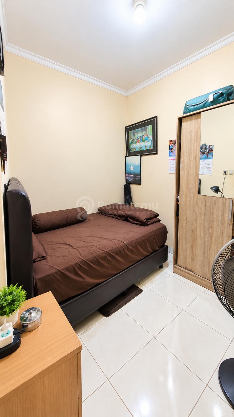 RUMAH KEMANGGISAN SEMI FURNISH BANGUNAN ESTETIK DEKAT SLIPI JAKARTA BARAT