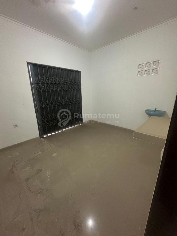 DIJUAL RUMAH TAMAN RAHAYU – SIAP HUNI, BARU RENOVASI + RUANG USAHA