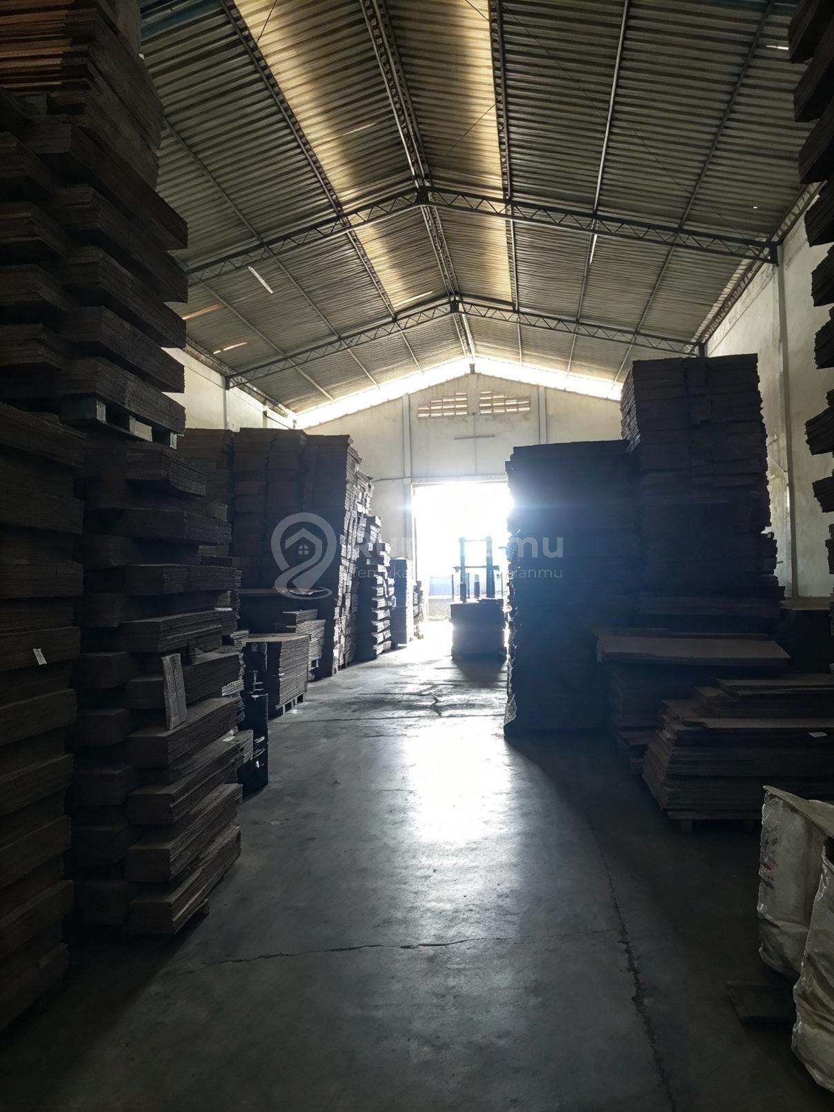 Dijual Gudang Aksesn Mudah Di Kamal Akses Kontainer 40Ft Ada Office