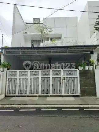 Rumah Secondary Dalam Komplek di Pondok Kelapa