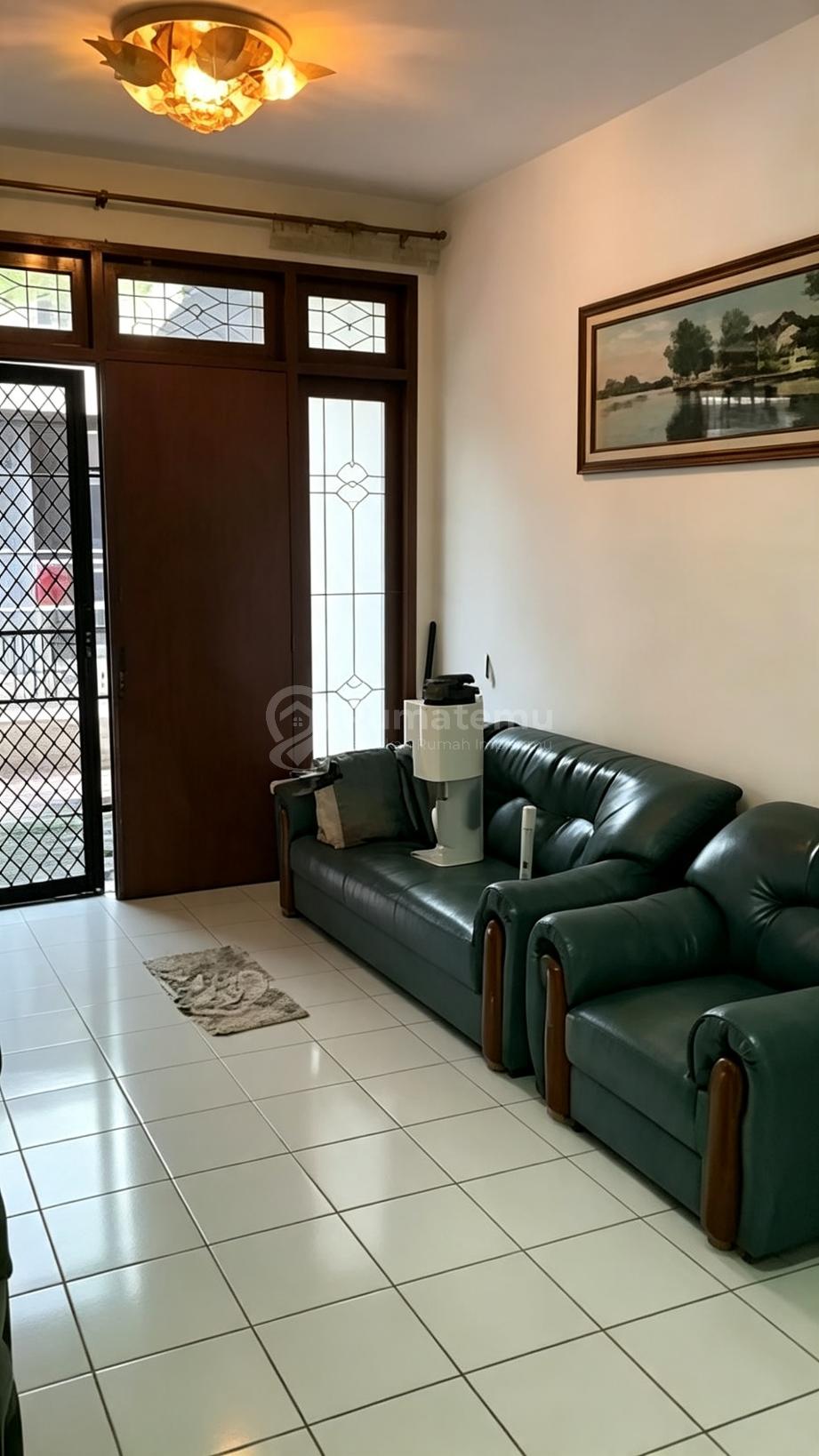 Dijual Cepat Rumah Hadap Barat @Taman Palem Lestari