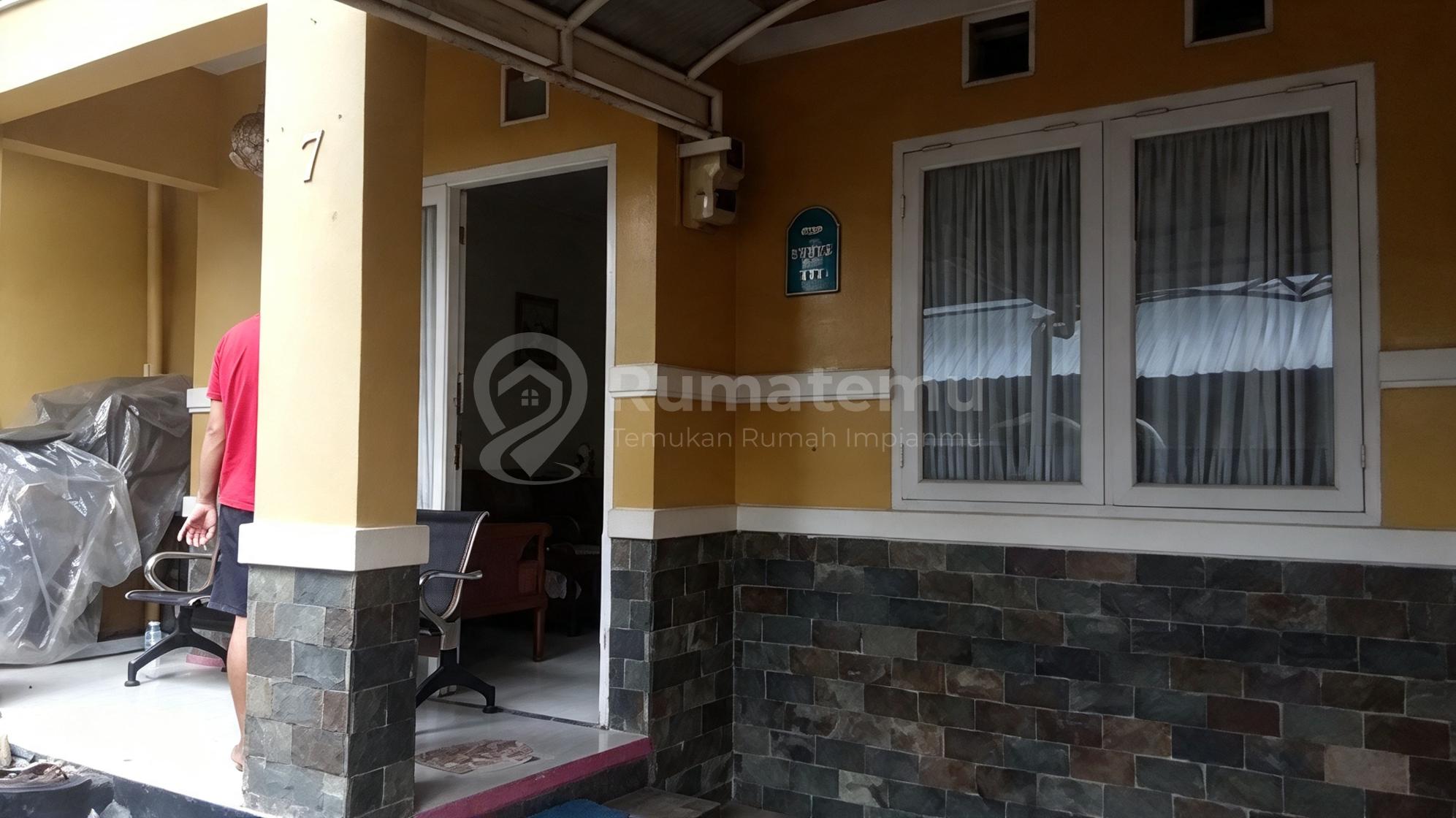 Disewakan Rumah 2 Lantai 3 KT Full Furnished di Komplek Bumi Siliwangi Cimahi