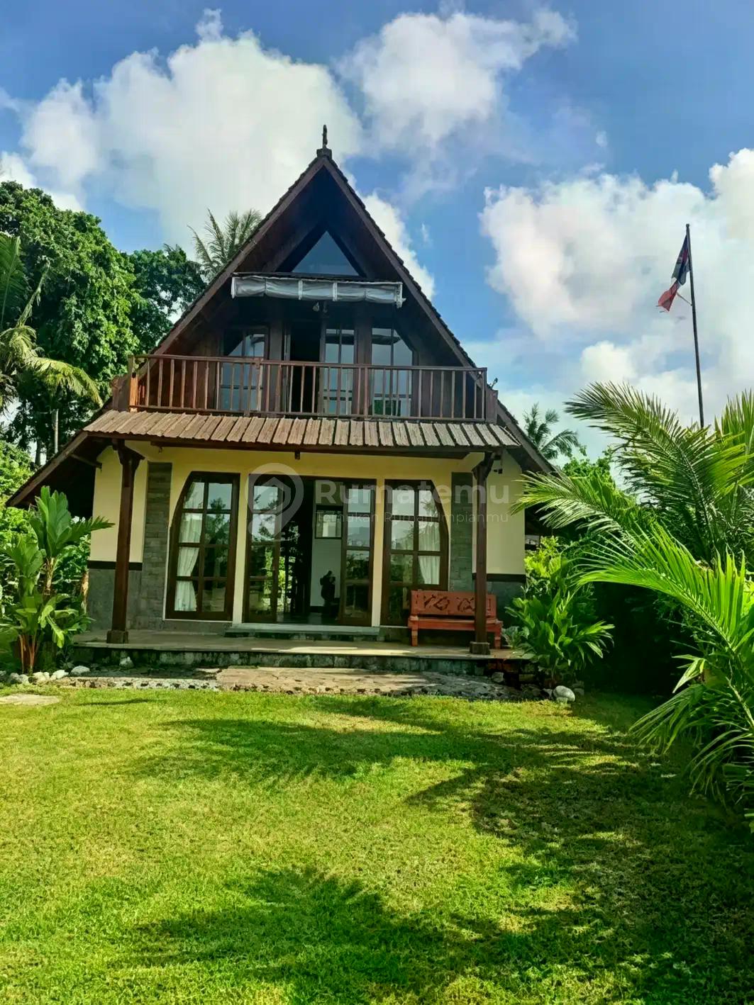 Rv-3180 Unique Freehold Property With Ocean & River Views