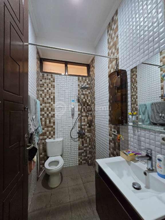 Dijual Rumah Mewah Full Furnished Dalam komplek 