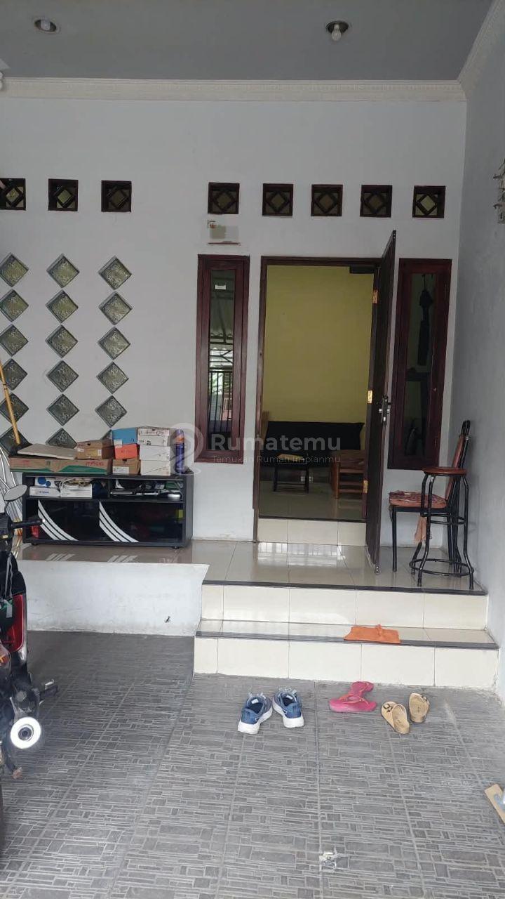 Rumah 2 Lantai Strategis Siap Huni di Taman Sari Jakarta Barat