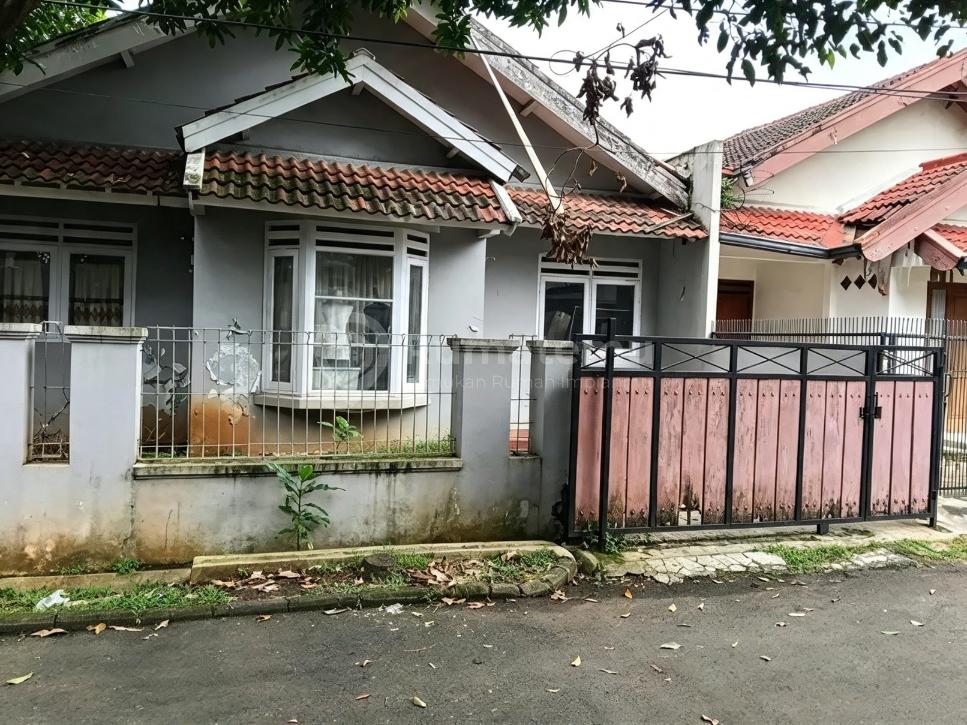 Dijual Rumah Hook Lokasi Strategis Harga Menarik di Bintaro Sektor 3A