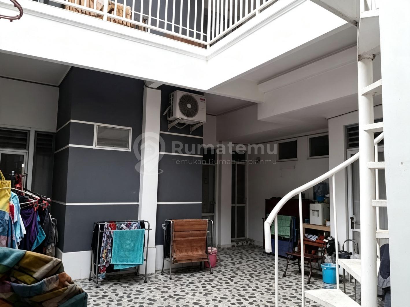 Dijual Rumah Kost Putri Area Strategis Bebas Banjir BU di Senen, Jakarta Pusat