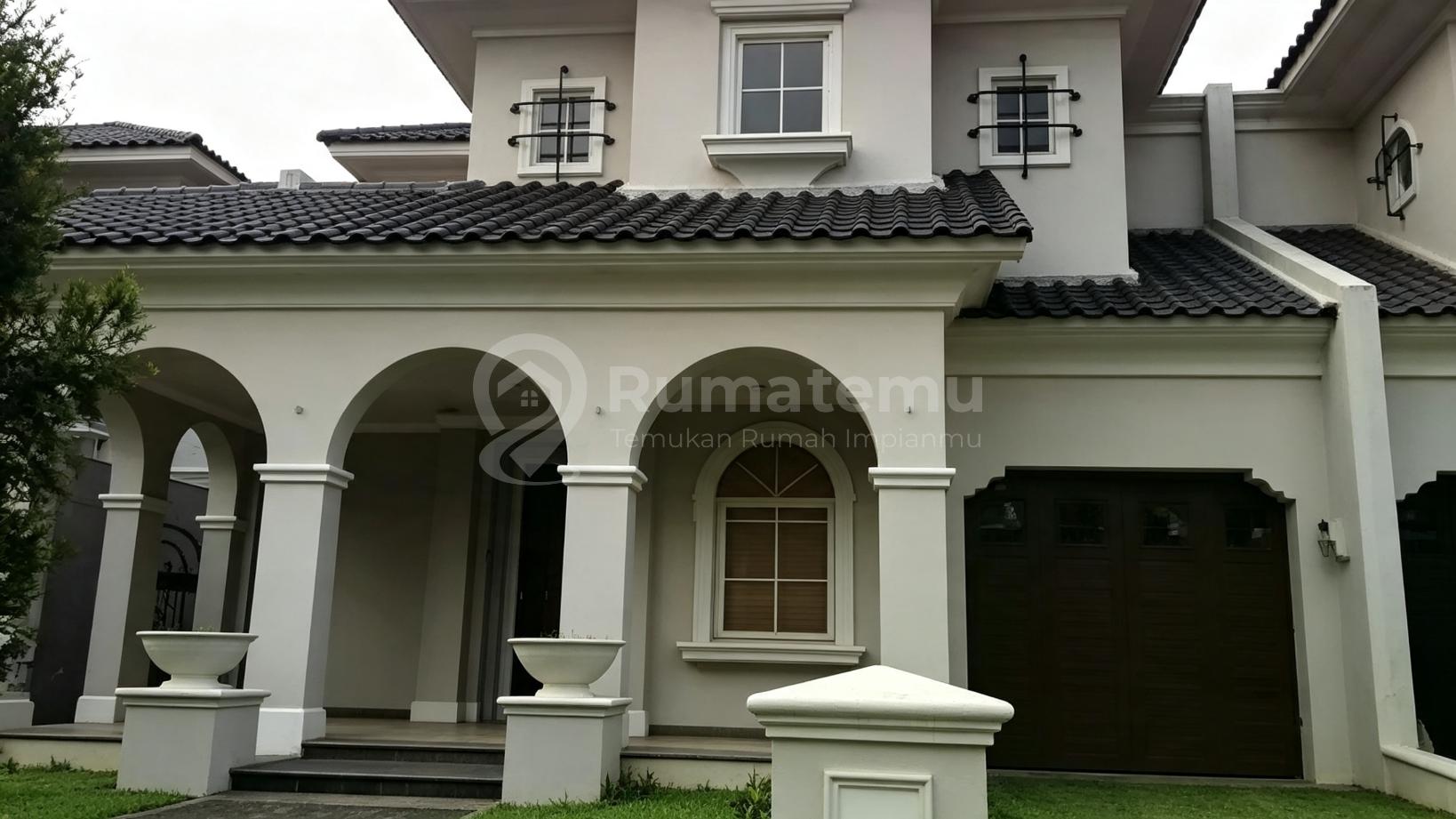 Disewakan Rumah di Tiara Alam Sutera, Luas 240, KT 4
