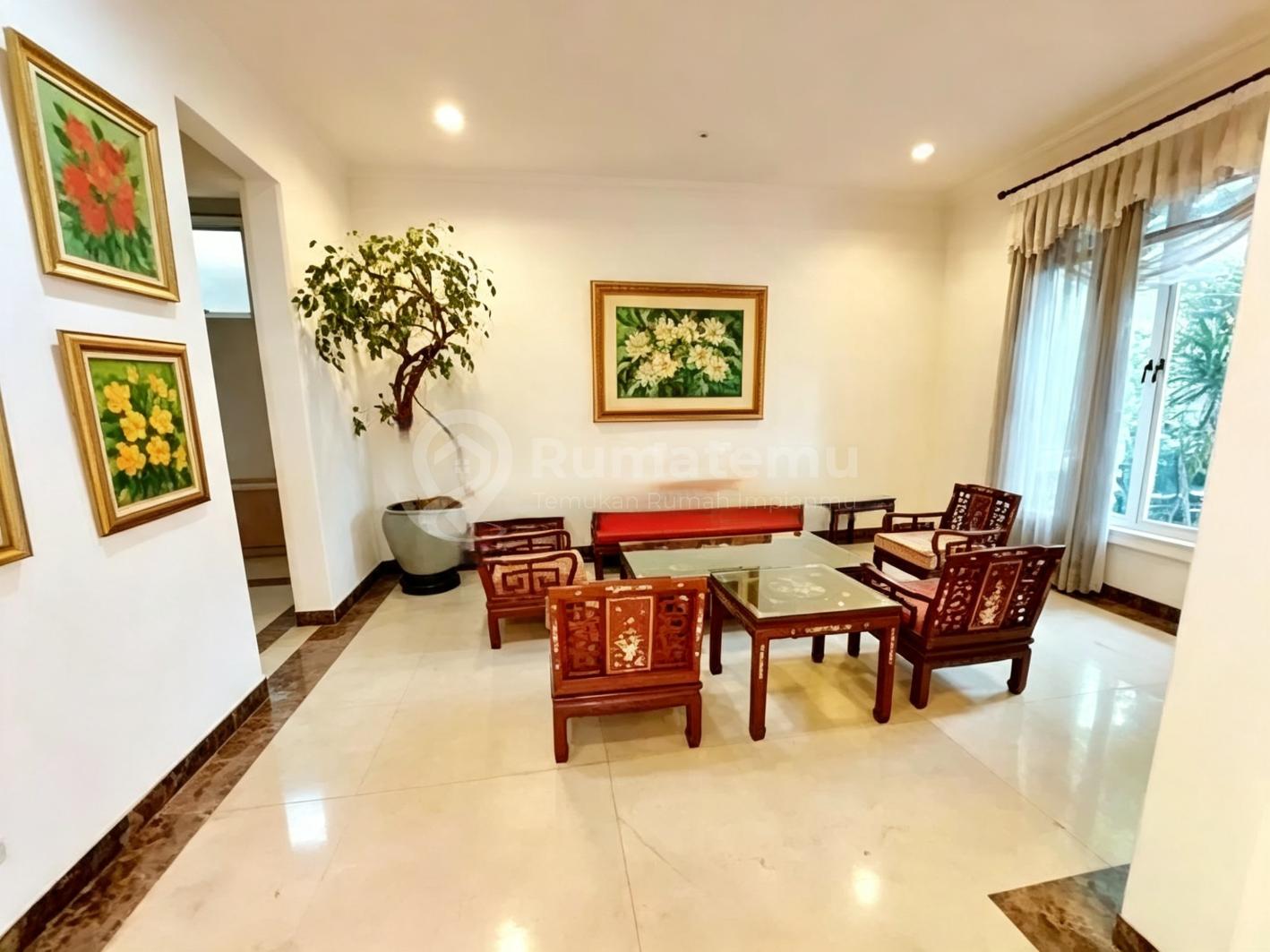 RUMAH LUX TAMAN GOLF LOKASI ELIT AREA GOLF LIPPO KARAWACI