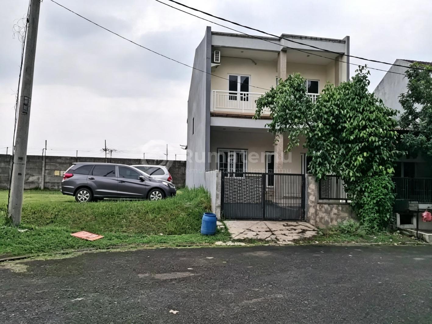 Rumah 2 Lantai Design Menarik Strategis Siap Nego