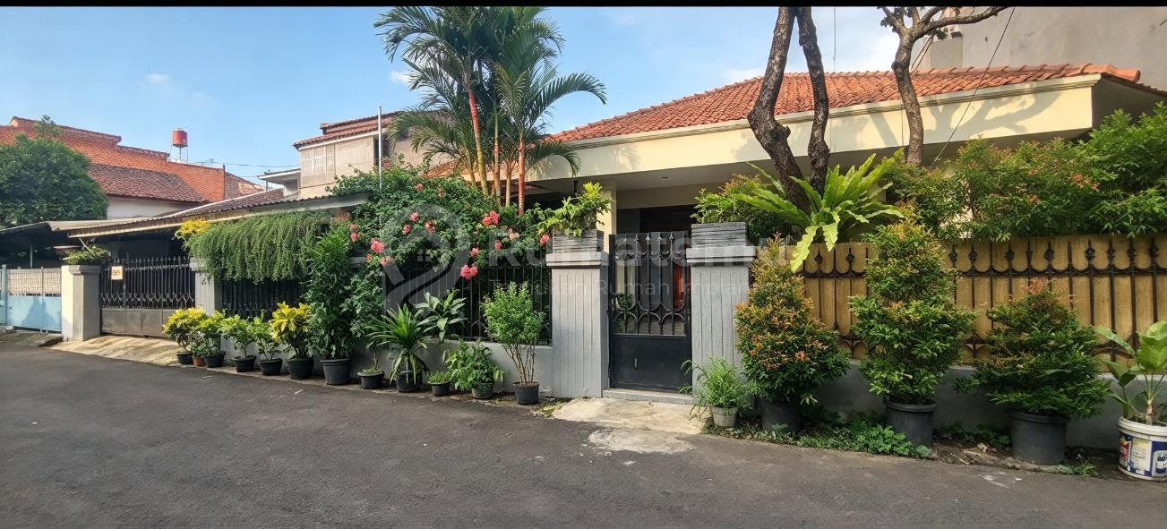 Dijual Rumah Siap Huni Hitung Tanah Potensi Cluster Eksklusif di Duren Sawit S9710