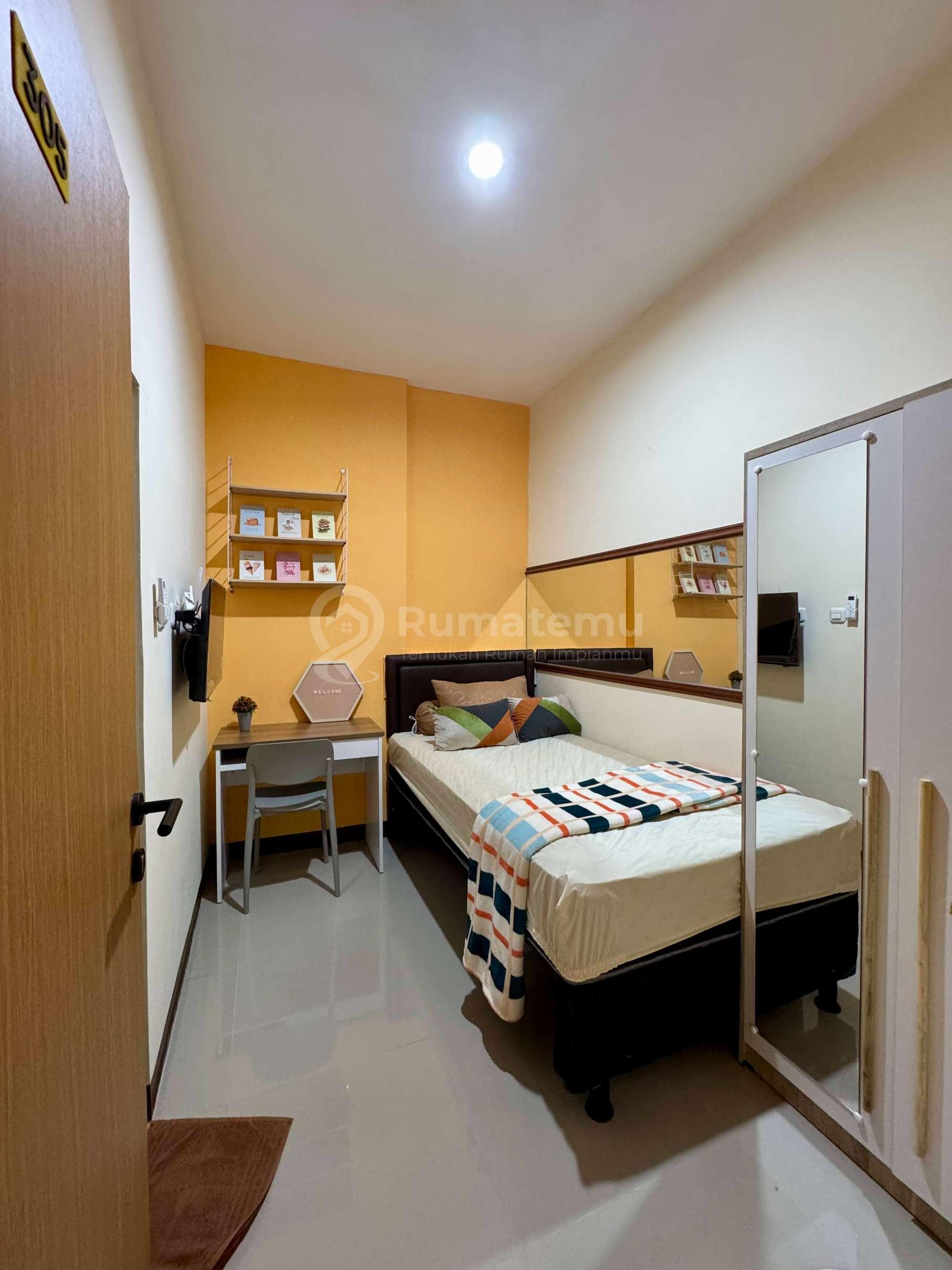 Dijual Rumah Kost Jalan KH Moh. Mansyur, Gang Vanili, Tanah Sereal, Tambora, Jakarta Barat