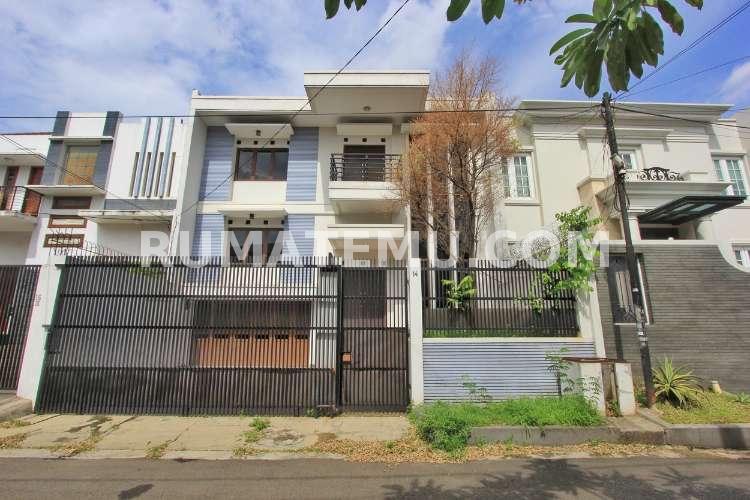 Rumah Pondok Indah Desain Minimalis Kebayoran Lama, Jaksel